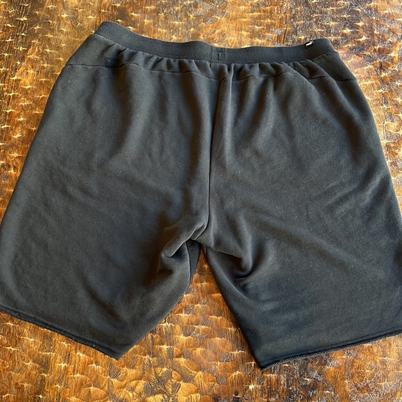 Puma Black Knit Shorts - Picture 5 of 5
